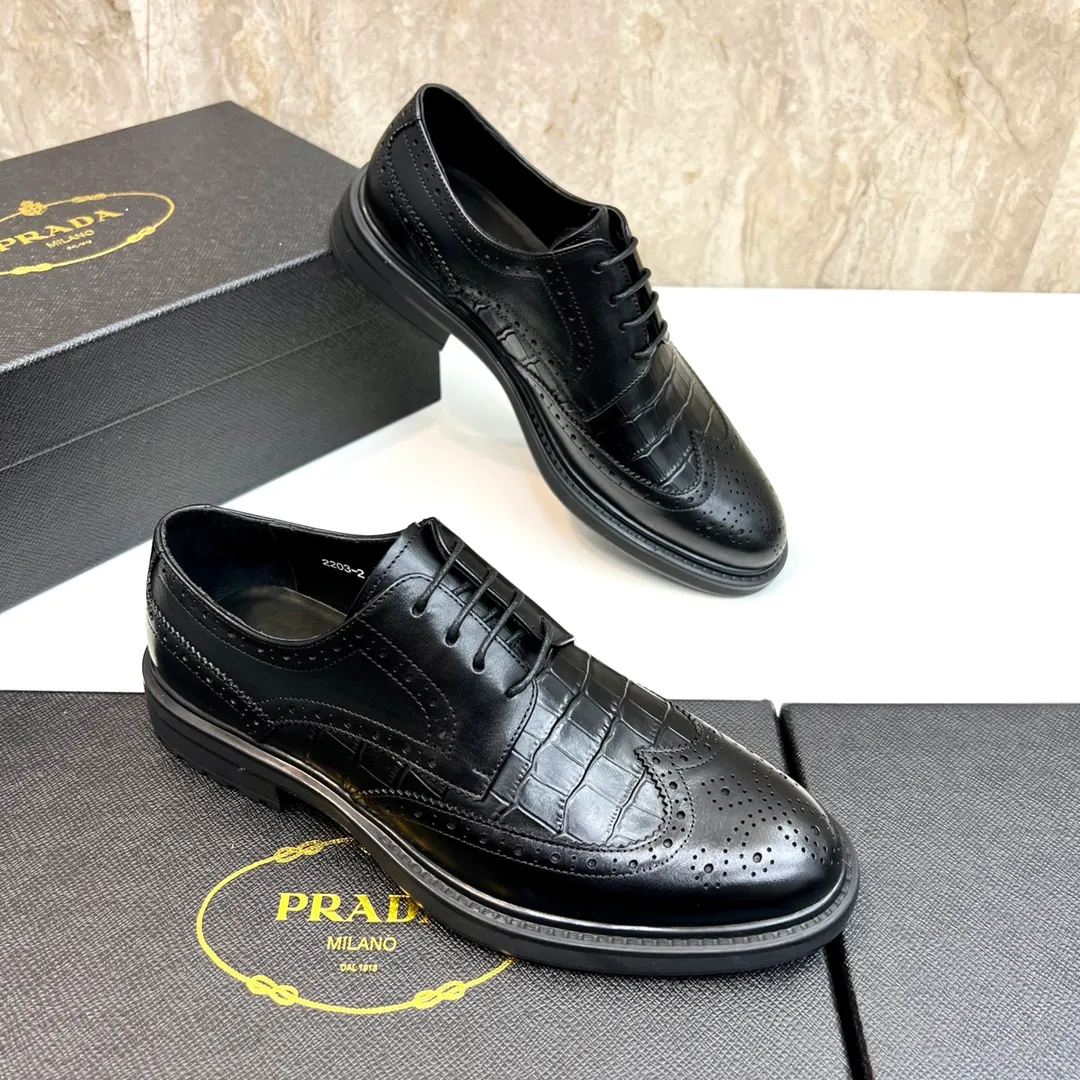Original order quality: P580 Brand: PRADA (Prada) Standard code: Men's size 38/44 (45 can be customized) Grade: Same style as the official website High-quality men's shoes Material: Original cowhide Water-dyed cowhide lining Rubber outsole Style categories: Men's fashionable formal leather shoes Slip-on men's shoes series Young fashion European and American trends British style Top luxury Color: Actual picture